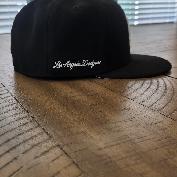 59 FIFTY LA Dodgers Hat Black 7 ⅝ - Picture 2 of 6